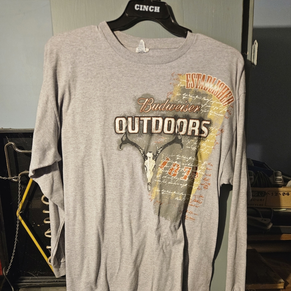 Men's Long Sleeve Budweiser Outdoors Hunting Themed Tee